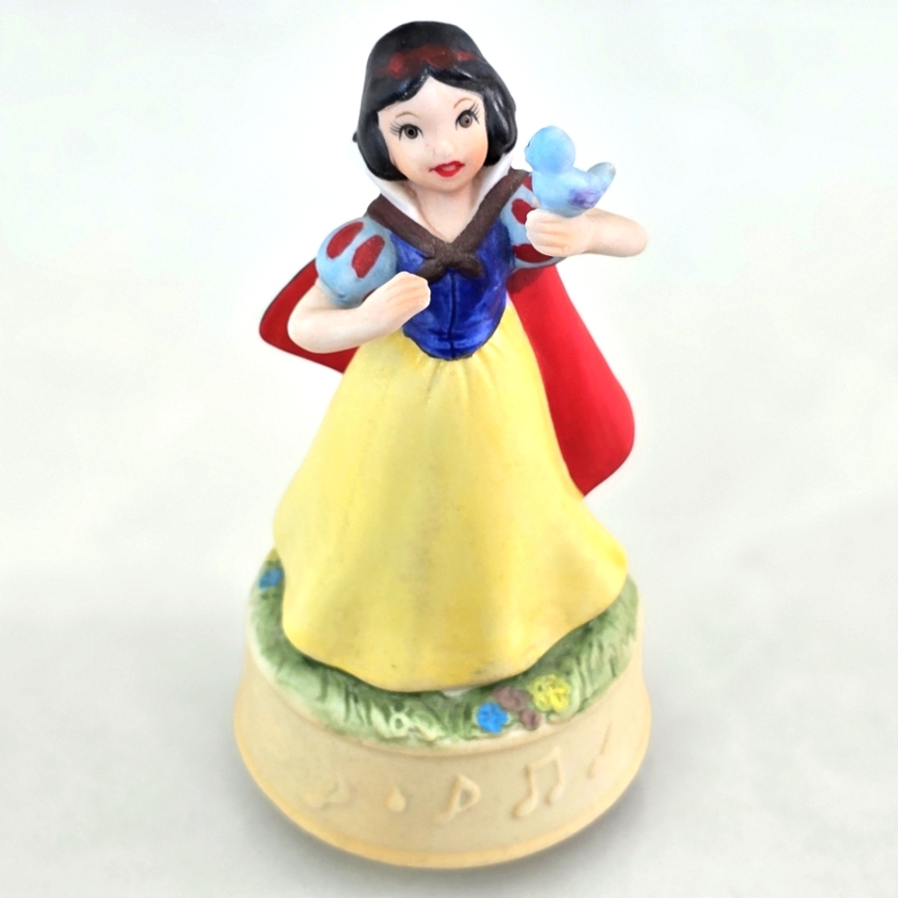 Disney Snow White 50th Anniversary Musical Figurine